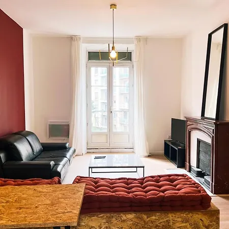 Apartment The Charmant At #dt Grenoble
