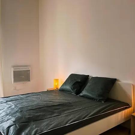 Apartment The Charmant At #dt *